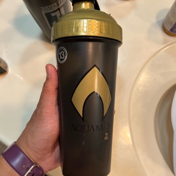 Shaker - Picture 5 of 8